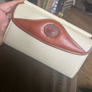 Gorgeous Vintage Dooney & Bourke All-Weather Leather checkbook wallet